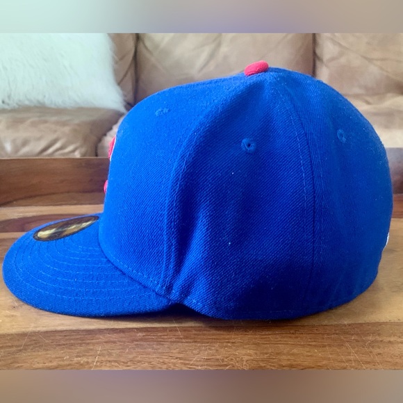Chicago Cubs New Era Royal Authentic Collection 59Fifty Fitted Hat - Picture 9 of 10